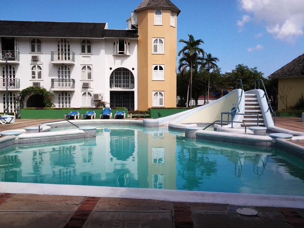 Studio 27 Ocho Rios Buitenkant foto